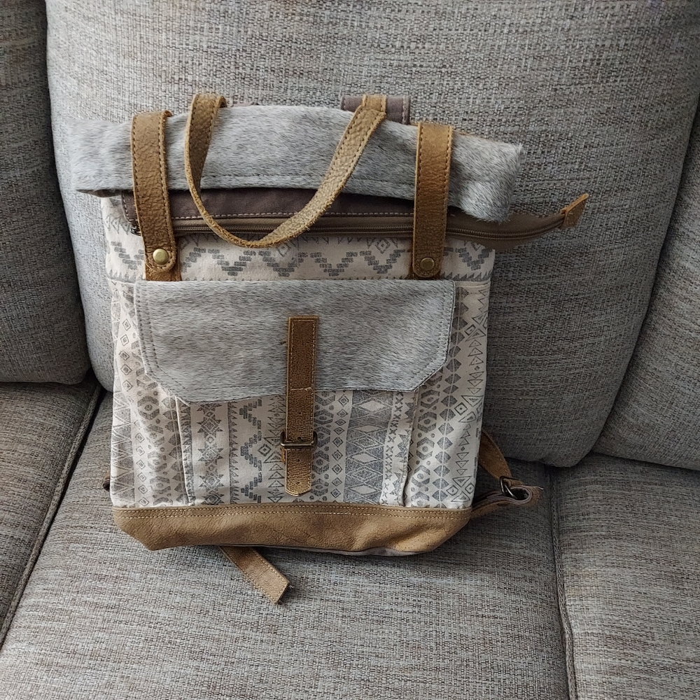 Myra Back pack